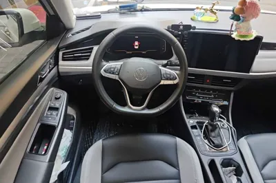 Volkswagen Bora 2023, 16000 км, за 109977.55 CNY - фото 9