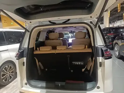 GAC Motor 传祺E8 PHEV 2024, 36400 км, за 145200 CNY - фото 19