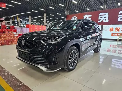 Toyota Crown Kluger 2025, 100 км, за 265800 CNY - фото 2
