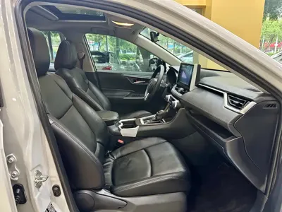 Toyota RAV4 2020, 72000 км, за 85800 CNY - фото 10