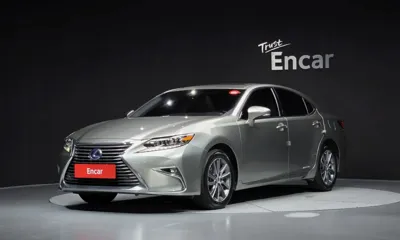 Lexus ES · 2018 год