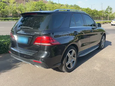 Mercedes-Benz GLE 2017, 183800 км, за 175513.37 CNY