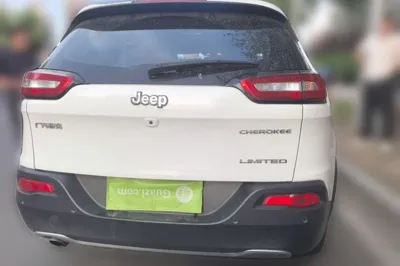 Jeep Cherokee 2017, 92600 км, за 42990.36 CNY - фото 5