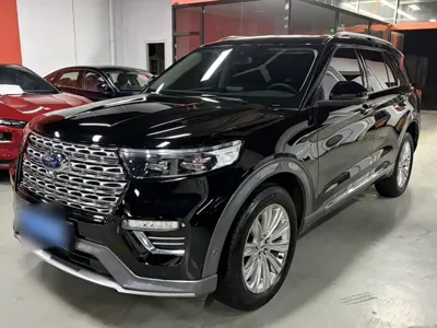 Ford Explorer · 2022 год
