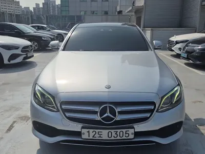Mercedes-Benz E-Class · 2017 год
