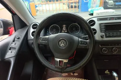 Volkswagen Tiguan 2017, 41000 км, за 53839.75 CNY - фото 10