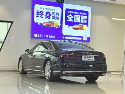 Audi A8 2025, 30000 км, за 838800 CNY - фото 16