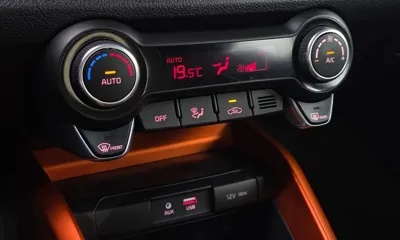 Kia Stonic 2018, 67645 км, за 11900000 KRW - фото 20