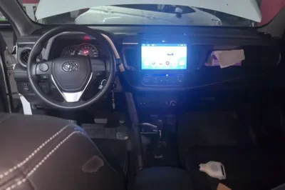 Toyota RAV4 2019, 64600 км, за 92200.86 CNY - фото 18