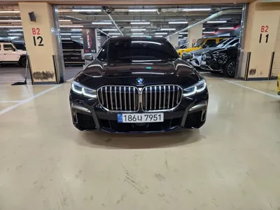 BMW 7-Series 2022, 21794 км, за 86500000 KRW