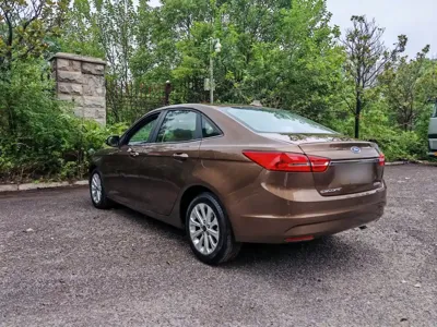 Ford Escort 2015, 82400 км, за 20600 CNY - фото 9