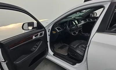 Hyundai Genesis 2016, 207671 км, за 9900000 KRW - фото 11