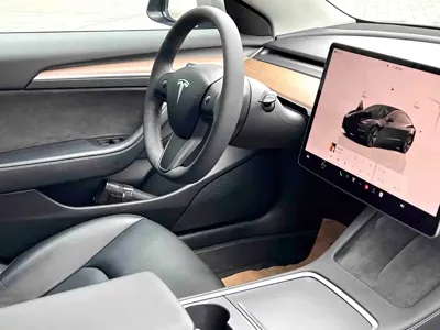 Tesla Model 3 2023, 40000 км, за 114500 CNY