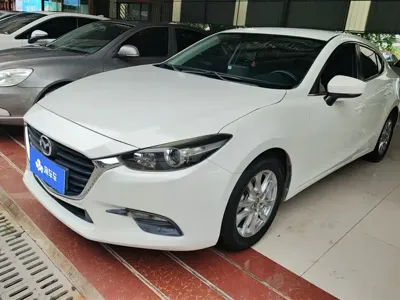 Mazda 3 Axela · 2017 год