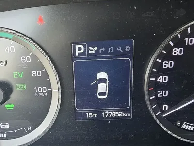 Hyundai Sonata 2017, 177000 км, за 6500000 KRW - фото 10