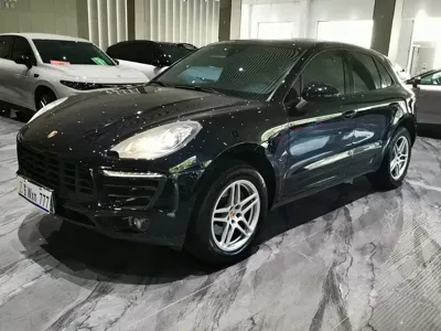 Porsche Macan · 2016 год