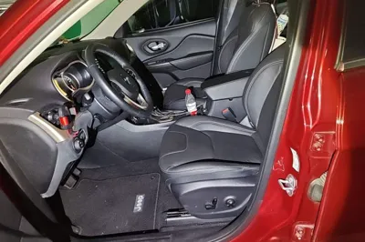 Jeep Cherokee 2016, 29000 км, за 52194.81 CNY - фото 14