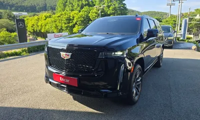 Cadillac Escalade · 2023 год