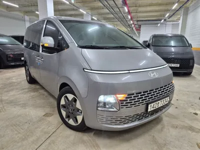 Hyundai Staria · 2025 год