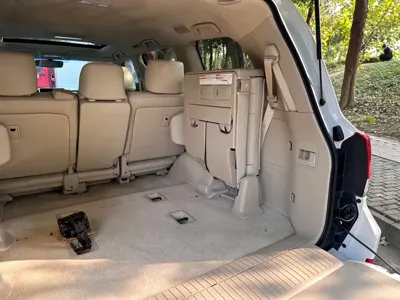 Toyota Land Cruiser 2020, 60000 км, за 795800 CNY - фото 11