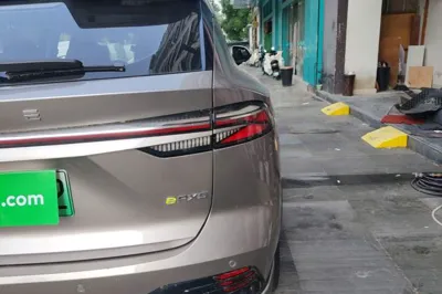 Roewe RX5 New Energy 2023, 35300 км, за 75119.23 CNY - фото 9