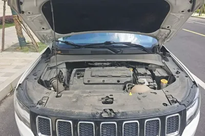 Jeep Compass 2019, 60100 км, за 47728.54 CNY - фото 24
