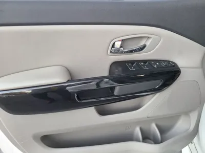Kia Canival 2017, 117000 км, за 10300000 KRW - фото 12