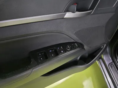 Hyundai Avante 2018, 85694 км, за 10900000 KRW - фото 12