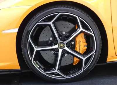 Lamborghini Huracan 2023, 3920 км, за 383000000 KRW - фото 9