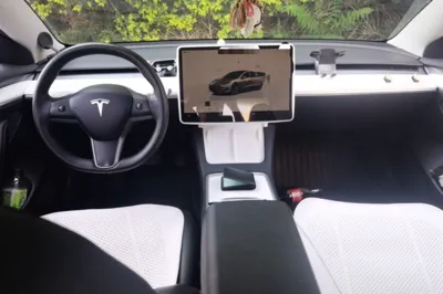 Tesla Model 3 2022, 105000 км, за 139909.01 CNY - фото 9