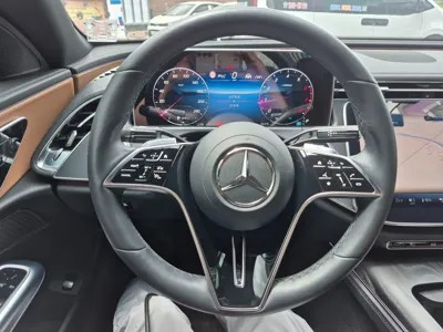 Mercedes-Benz E-Class 2025, 22300 км, за 58500000 KRW