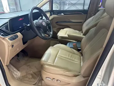 Buick GL8 2020, 140000 км, за 123800 CNY