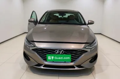 Hyundai Lafesta 2019, 116000 км, за 50332.16 CNY