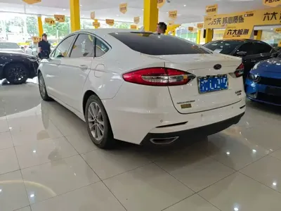 Ford Mondeo 2019, 129000 км, за 49800 CNY - фото 13