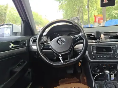 Volkswagen Lavida 2016, 137900 км, за 25400 CNY - фото 11