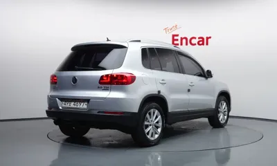 Volkswagen Tiguan 2012, 100683 км, за 5890000 KRW