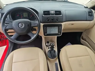 Skoda Fabia 2015, 94600 км, за 19900 CNY - фото 10