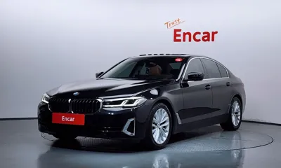 BMW 5-Series · 2021 год