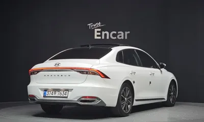 Hyundai Grandeur 2023, 101023 км, за 21500000 KRW