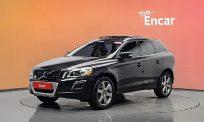 Volvo XC60 · 2013 год