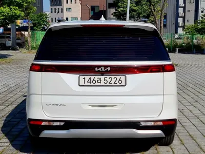 Kia Canival 2022, 58376 км, за 23900000 KRW