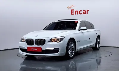 BMW 7-Series · 2012 год