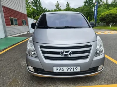 Hyundai Starex 2018, 64000 км, за 14700000 KRW - фото 2
