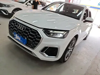 Audi Q5L 2023, 75000 км, за 185000 CNY