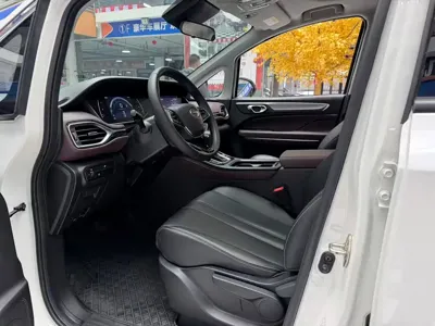 GAC Motor Trumpchi M6 2021, 12000 км, за 118000 CNY - фото 6