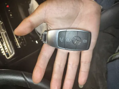 Mercedes-Benz EQC 2020, 38900 км, за 125686.82 CNY - фото 9
