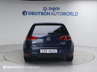 Volkswagen Golf 2015, 213325 км, за 7800000 KRW