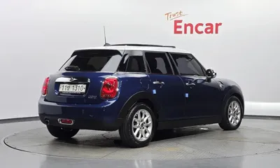 MINI Cooper 2015, 61130 км, за 10300000 KRW