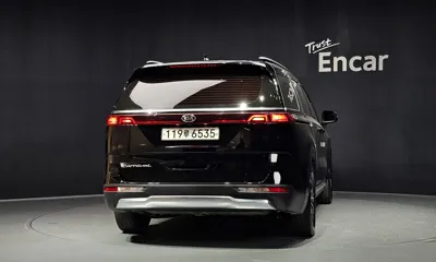 Kia Canival 2021, 64094 км, за 23000000 KRW