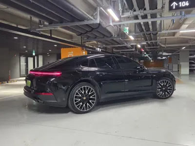 Porsche Panamera 2025, 10000 км, за 188790000 KRW